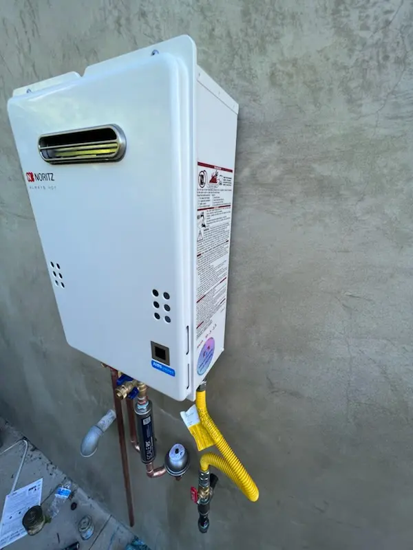 Tankless water heater installation for Plum homes